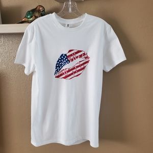 4th of July Patriotic American Lips T-Shirt M